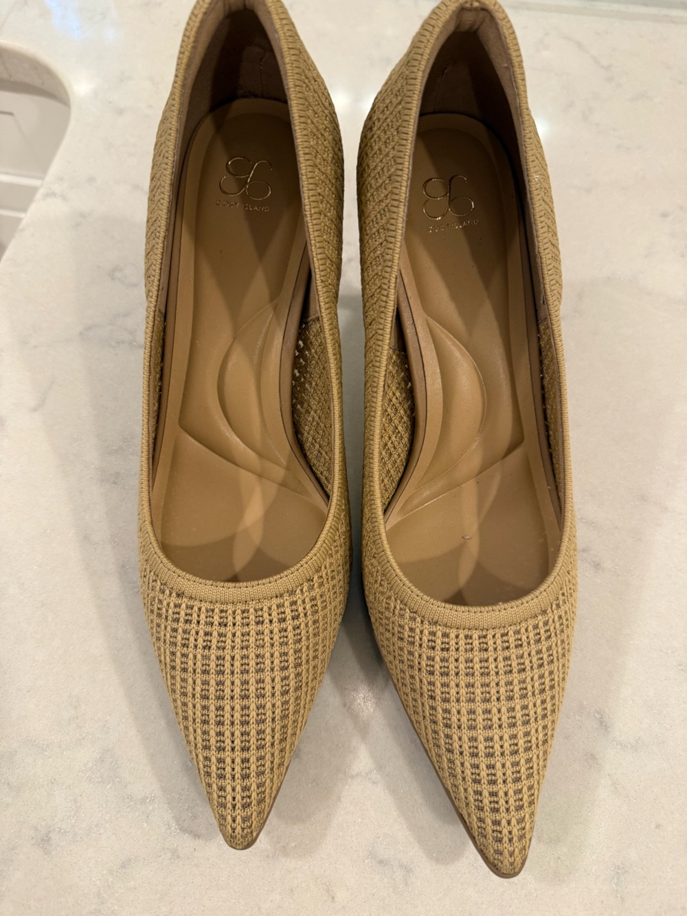 Cosy Island Pointed Toe Woven Stiletto heel in Tan size 9